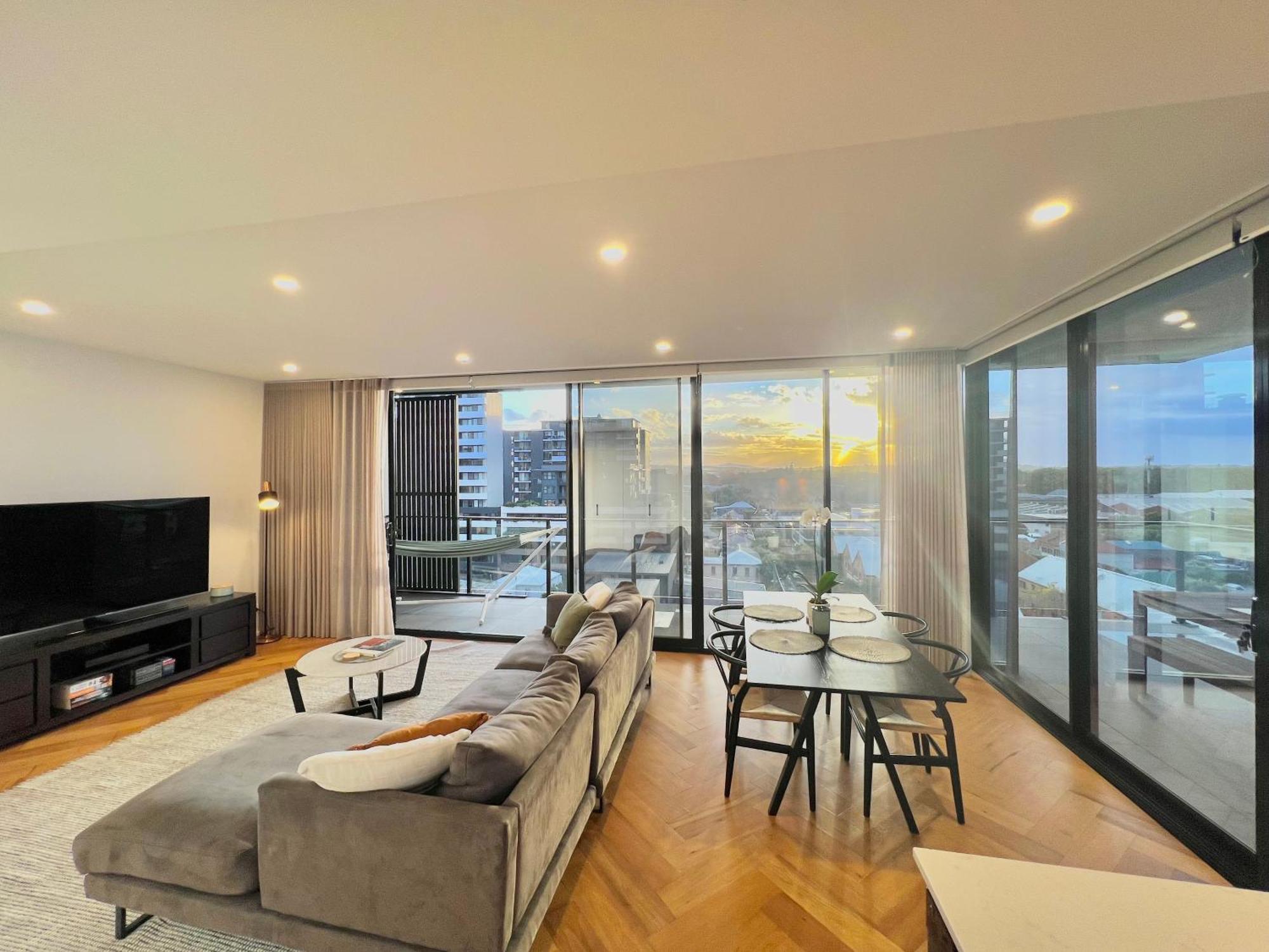 Harbour Towers, Newcastle'S Elite Apartment Stays, Free Parking & Tram Access Eksteriør billede