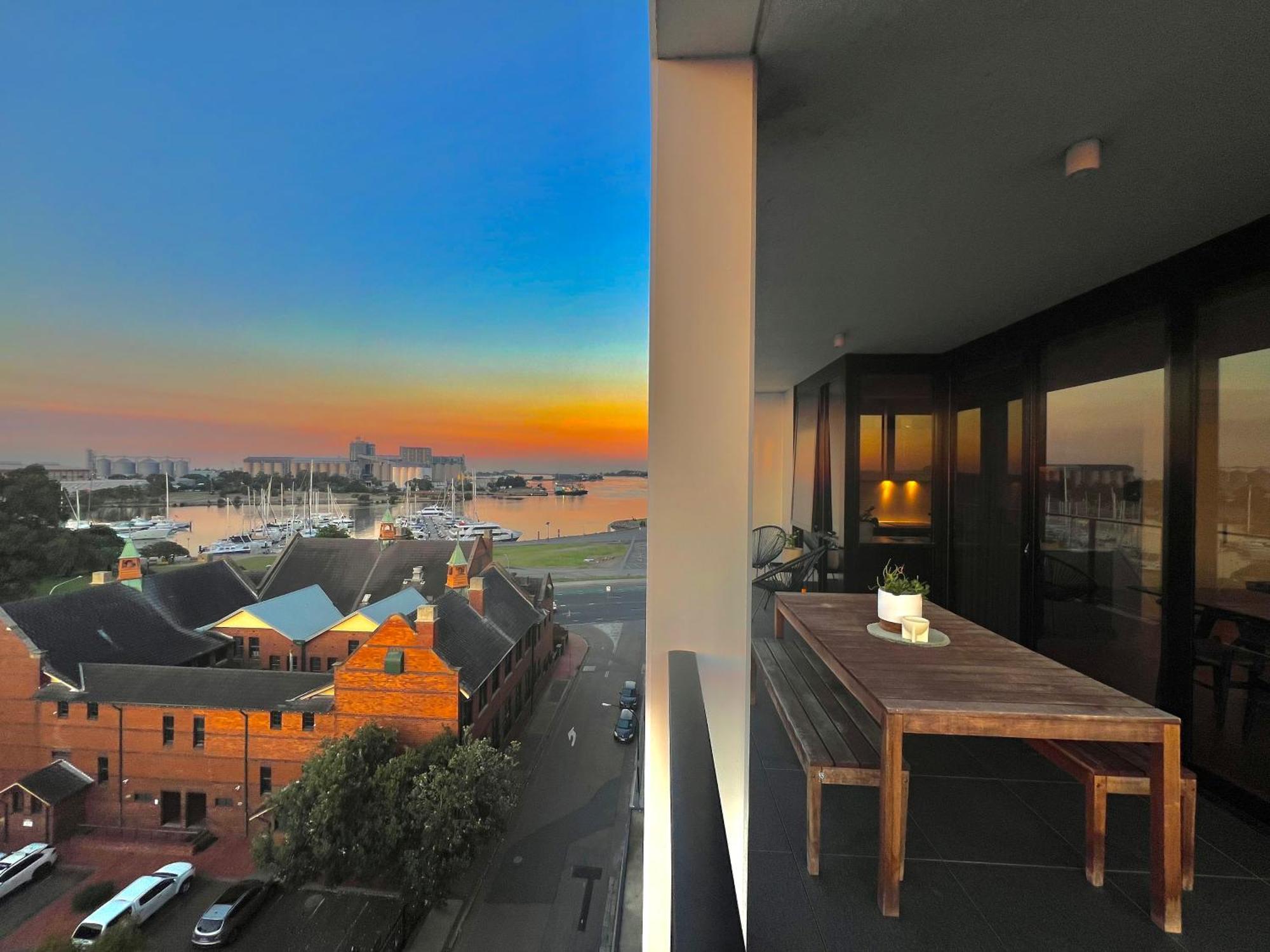 Harbour Towers, Newcastle'S Elite Apartment Stays, Free Parking & Tram Access Eksteriør billede