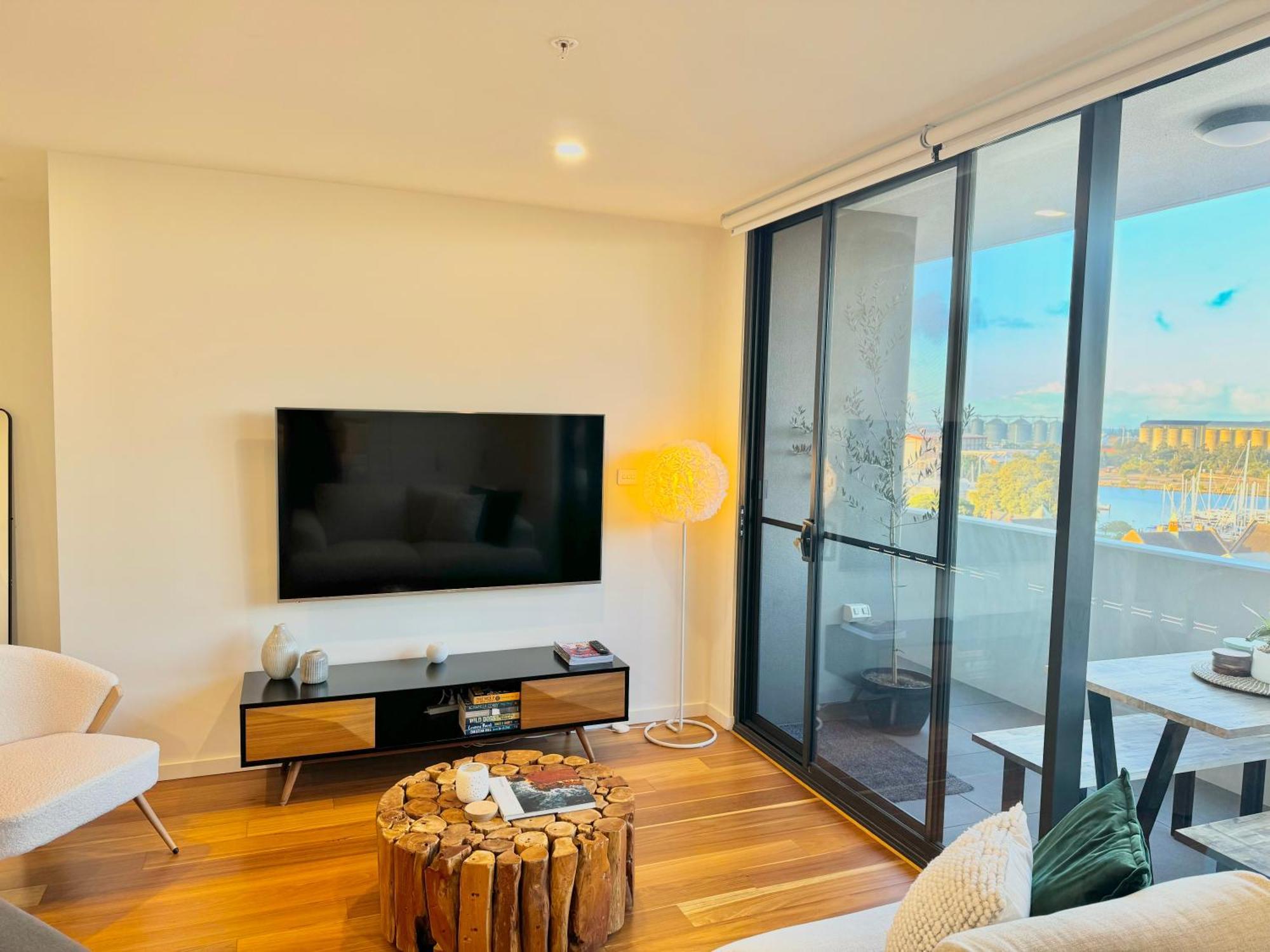 Harbour Towers, Newcastle'S Elite Apartment Stays, Free Parking & Tram Access Eksteriør billede